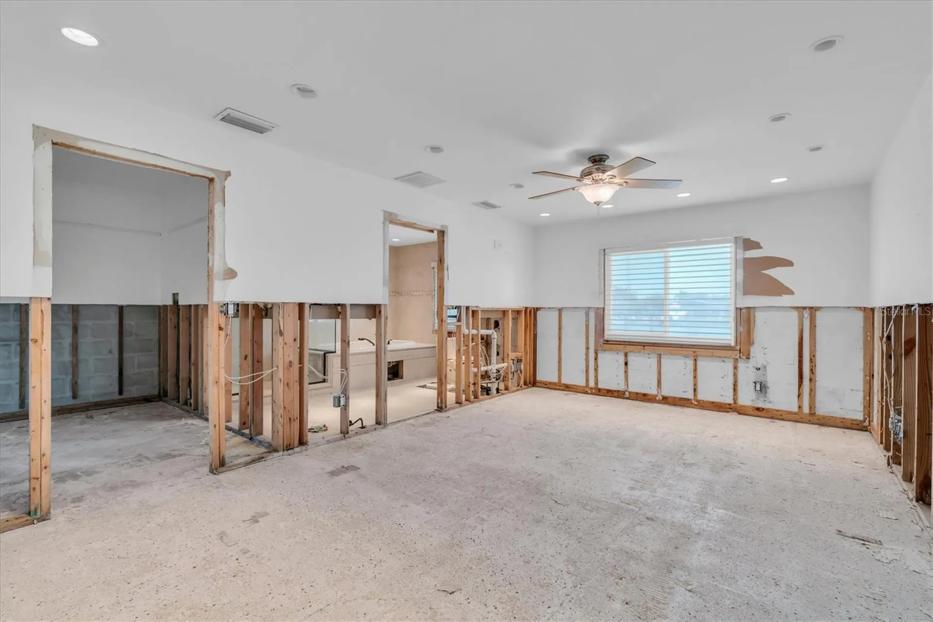 11870 6th Street E Treasure Island FL 33706