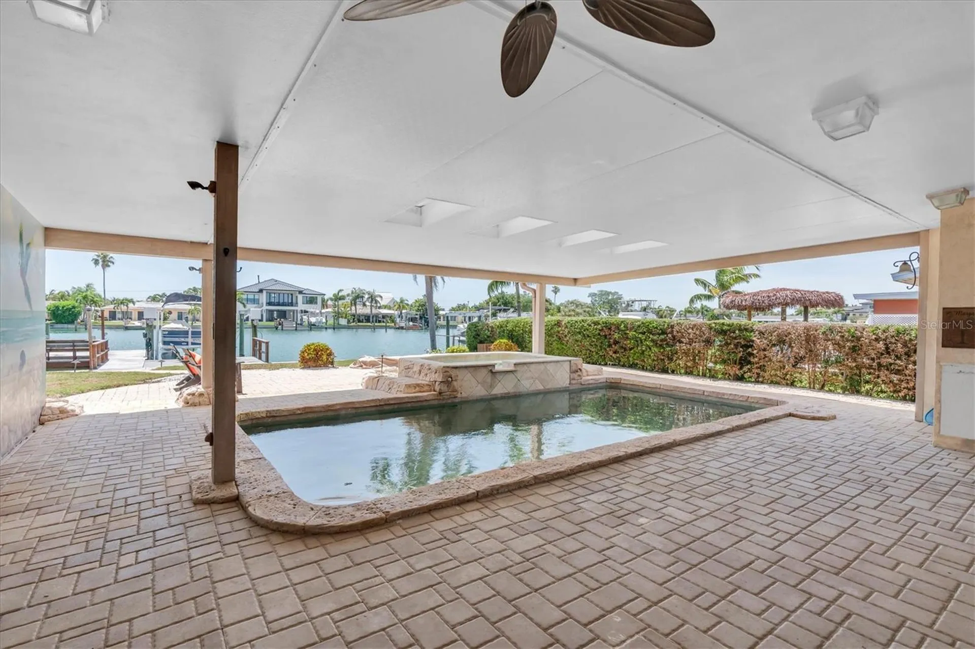 11870 6th Street E Treasure Island FL 33706