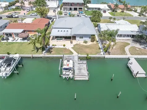 11870 6th Street E Treasure Island FL 33706