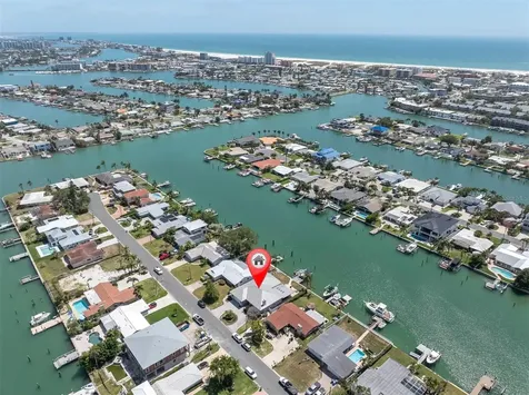 11870 6th Street E Treasure Island FL 33706