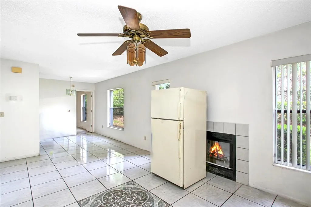 2960 S Semoran Boulevard Orlando FL 32822