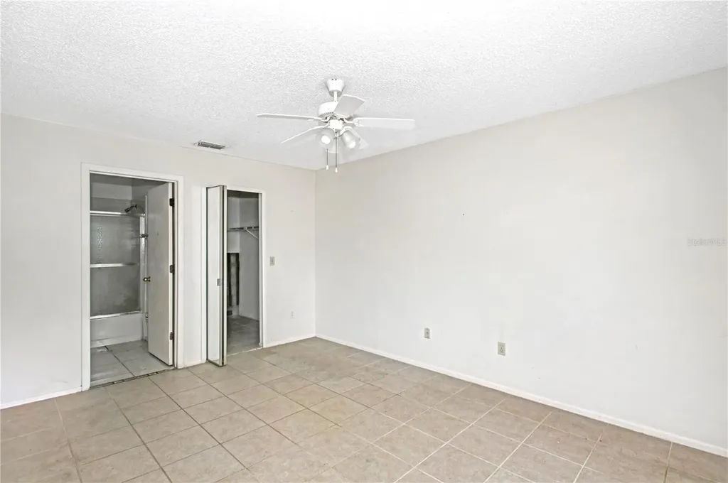 2960 S Semoran Boulevard Orlando FL 32822