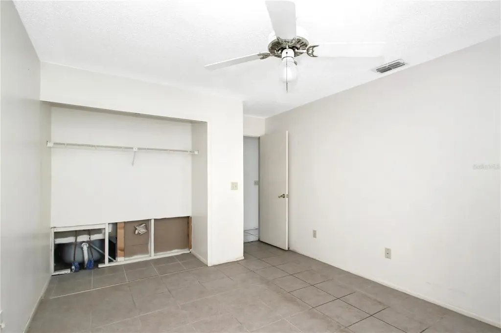 2960 S Semoran Boulevard Orlando FL 32822