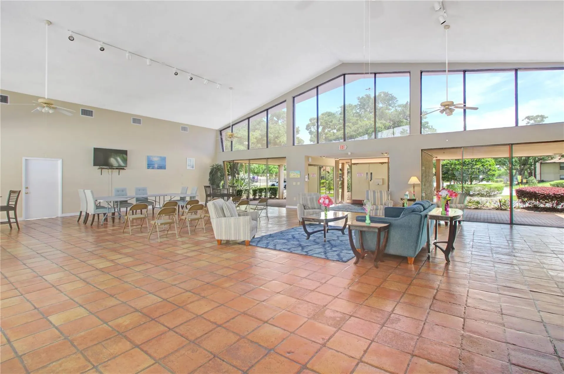 2960 S Semoran Boulevard Orlando FL 32822