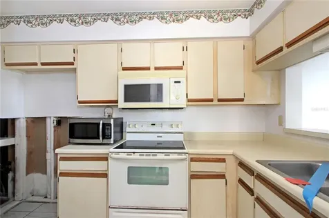 2960 S Semoran Boulevard Orlando FL 32822