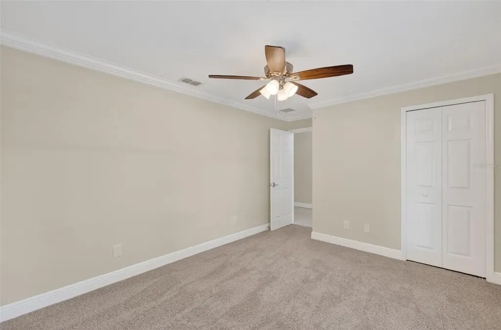 2294 Knollwood Drive Leesburg FL 34748