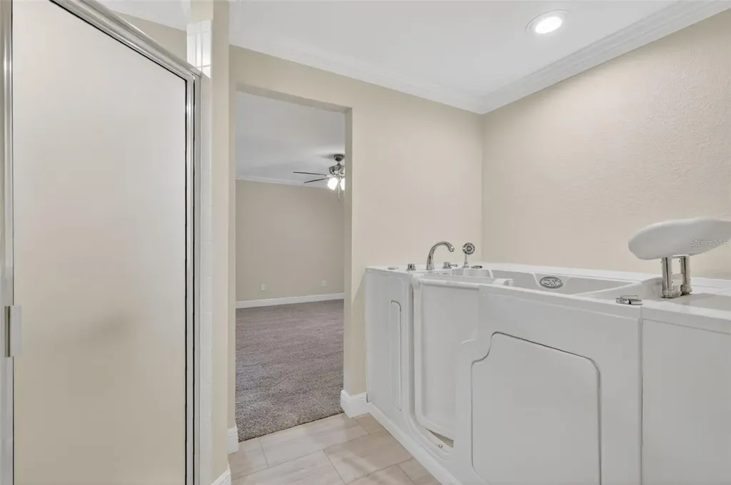 2294 Knollwood Drive Leesburg FL 34748