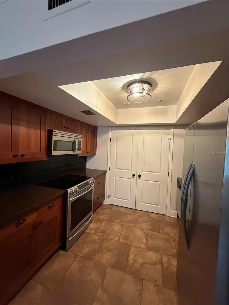 211 Crown Oaks Way Longwood FL 32779