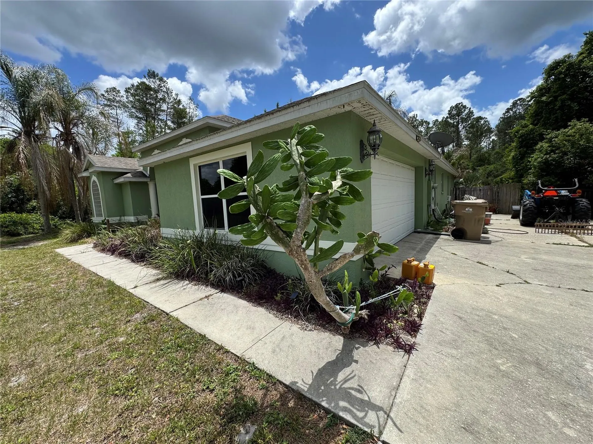 30542 Apricot Avenue Eustis FL 32736