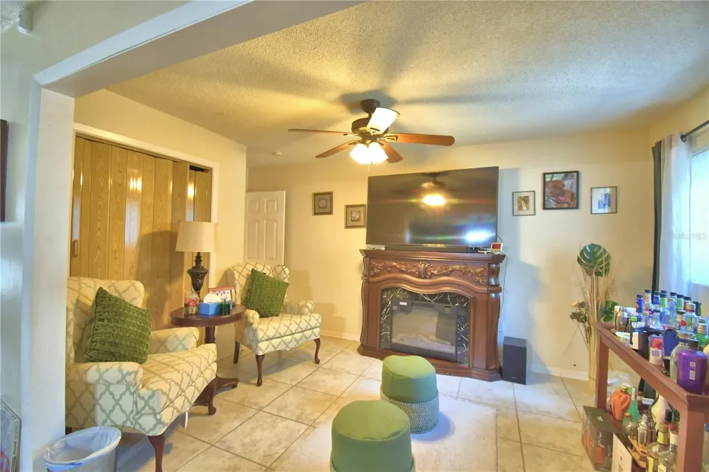 2779 Robinwood Drive Clearwater FL 33759