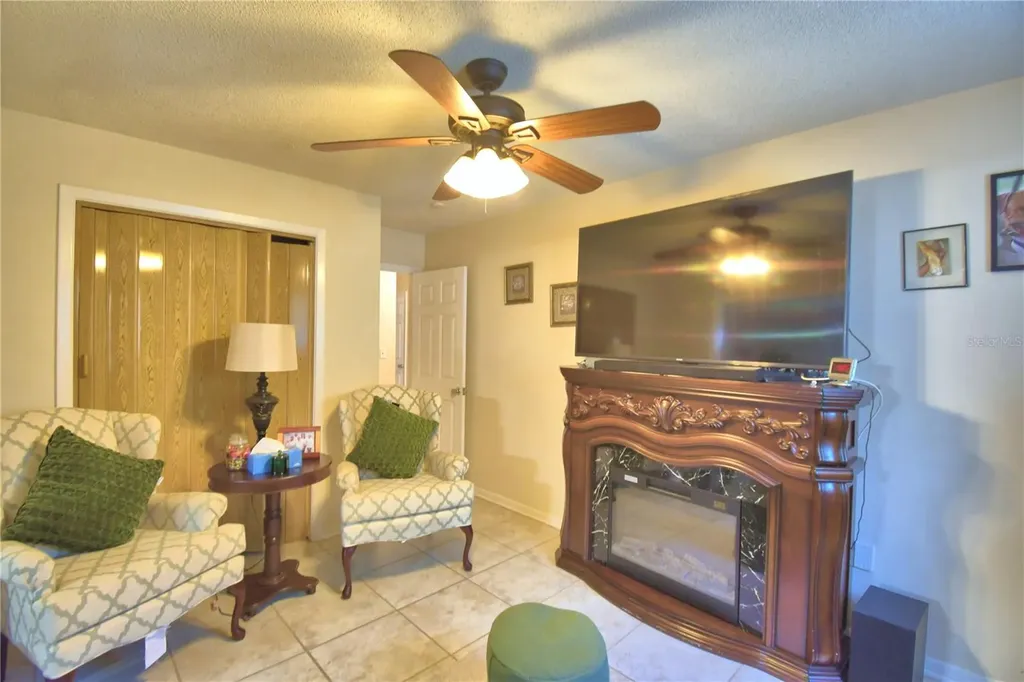 2779 Robinwood Drive Clearwater FL 33759