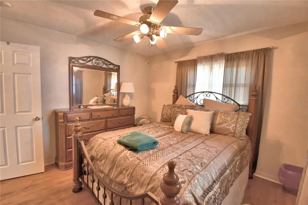 2779 Robinwood Drive Clearwater FL 33759