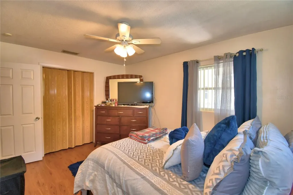 2779 Robinwood Drive Clearwater FL 33759