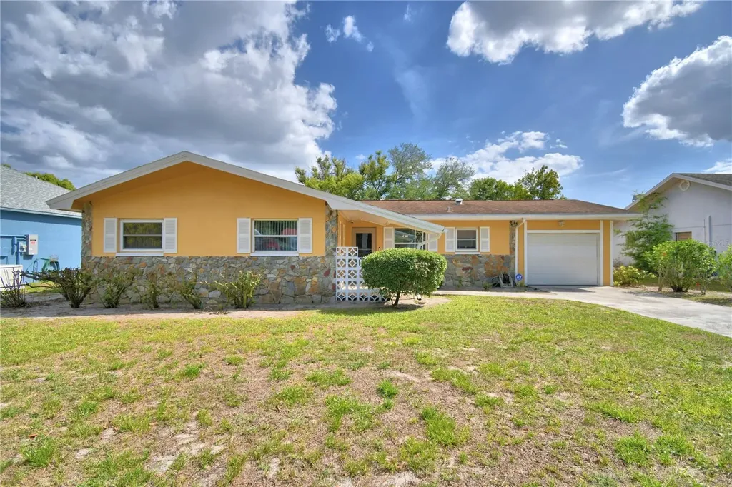 2779 Robinwood Drive Clearwater FL 33759
