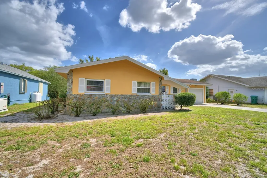 2779 Robinwood Drive Clearwater FL 33759