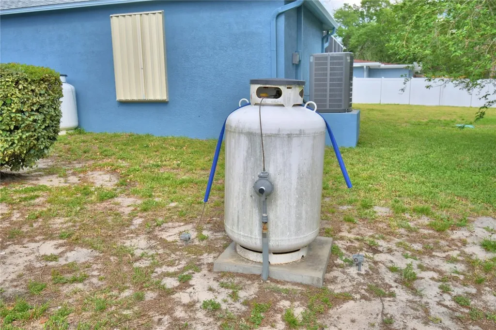 2779 Robinwood Drive Clearwater FL 33759