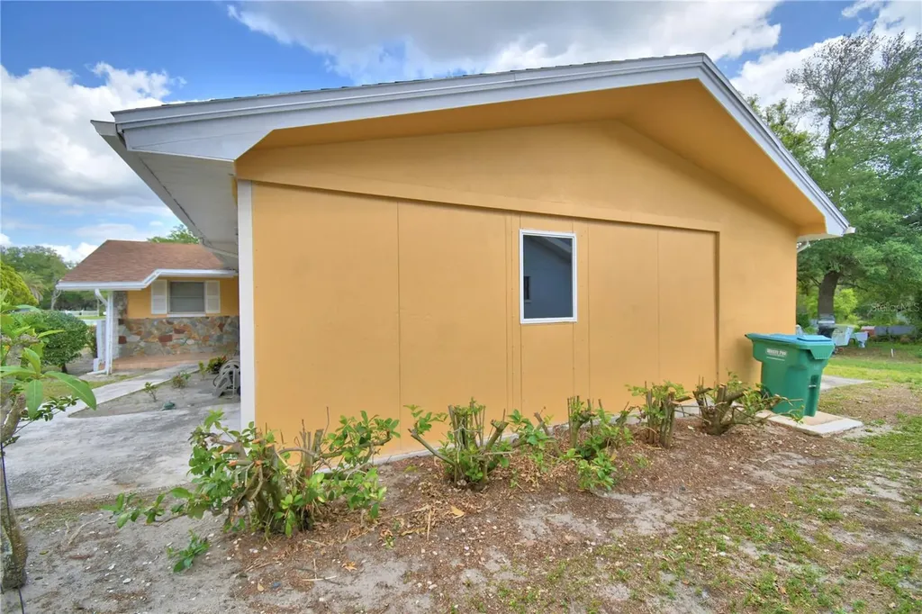 2779 Robinwood Drive Clearwater FL 33759