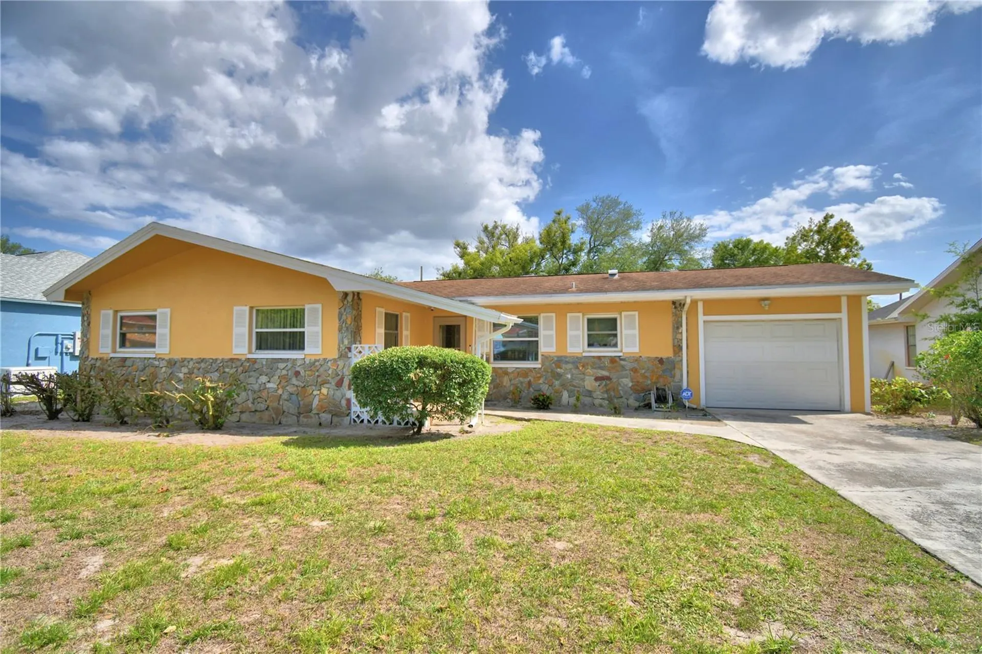 2779 Robinwood Drive Clearwater FL 33759