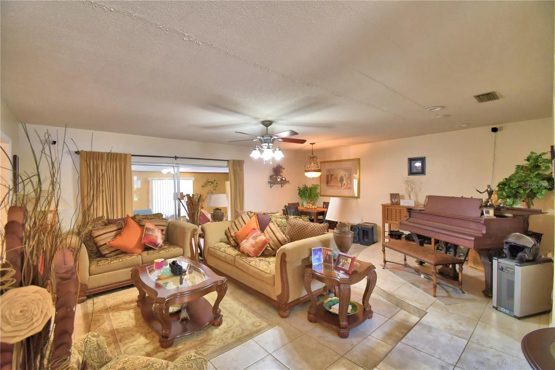 2779 Robinwood Drive Clearwater FL 33759