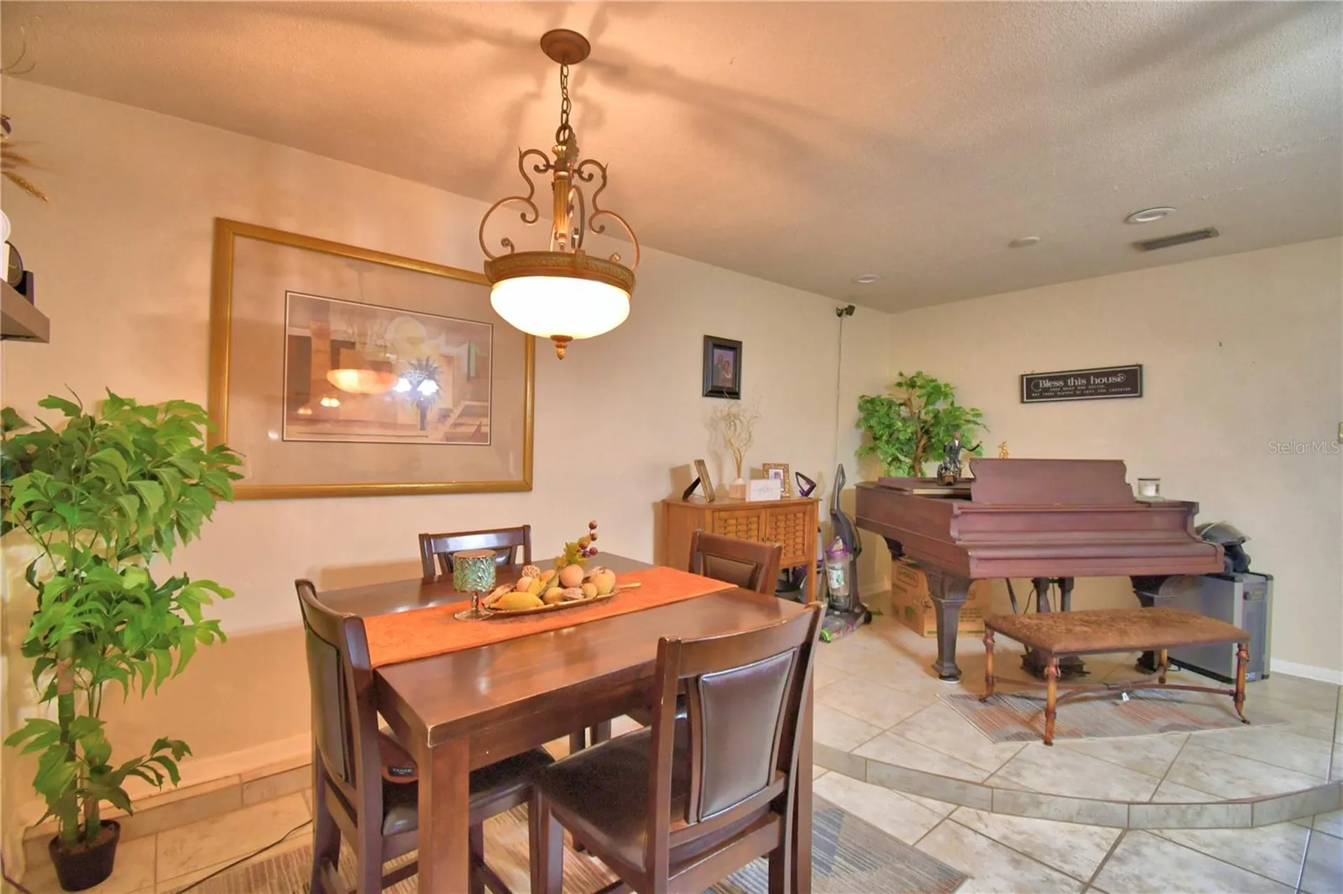 2779 Robinwood Drive Clearwater FL 33759