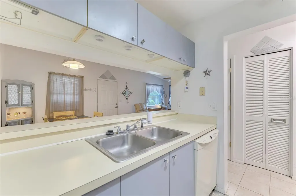 3768 59th Avenue W Bradenton FL 34210