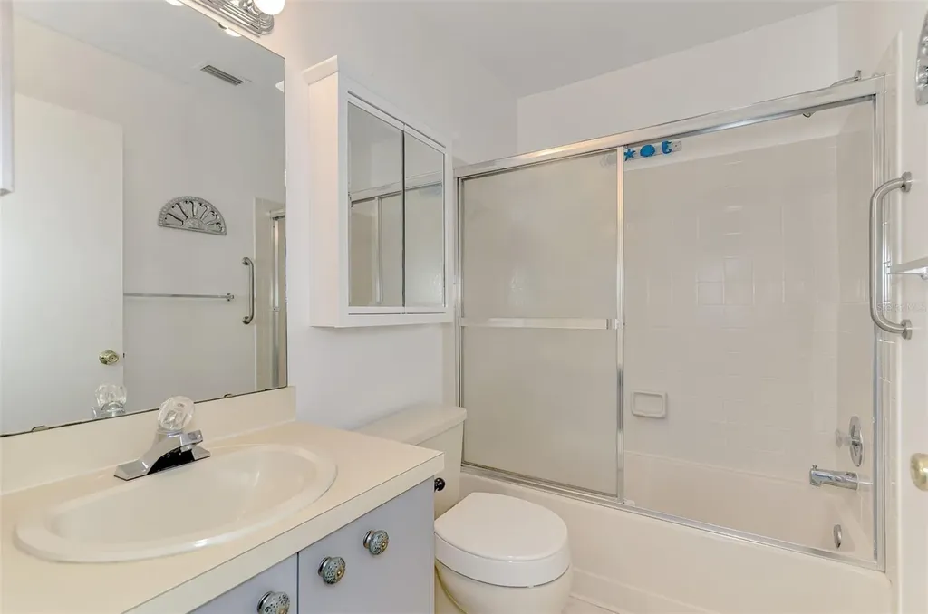 3768 59th Avenue W Bradenton FL 34210