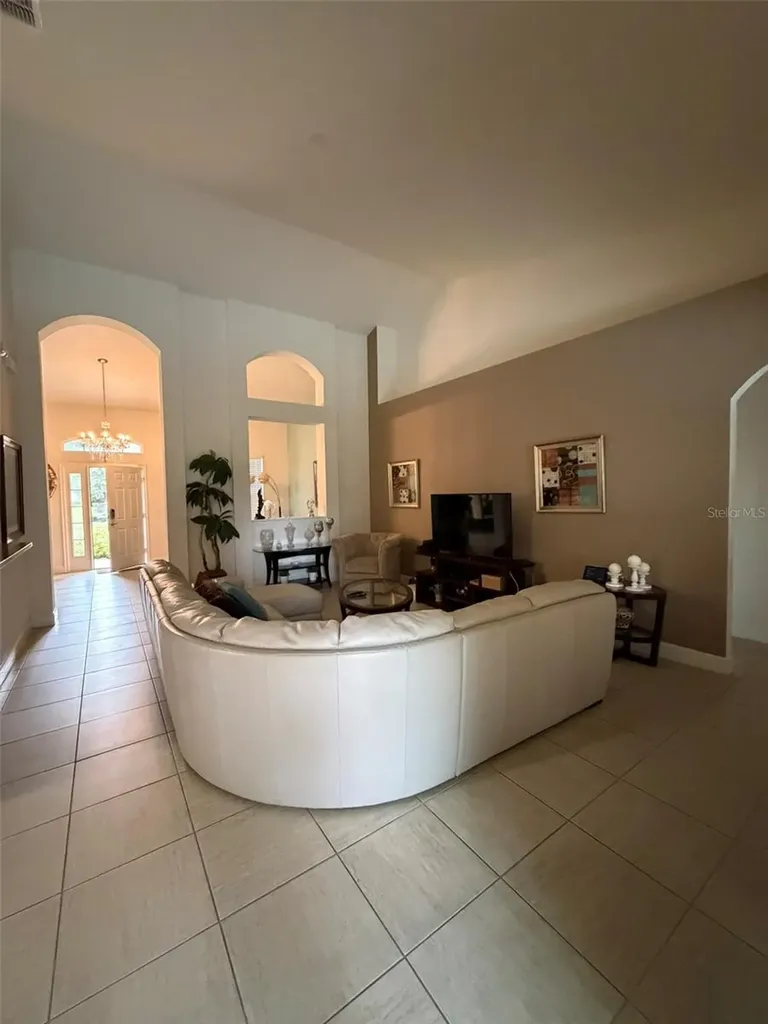 4052 Oaktree Drive Davenport FL 33837