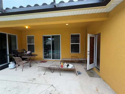 4052 Oaktree Drive Davenport FL 33837
