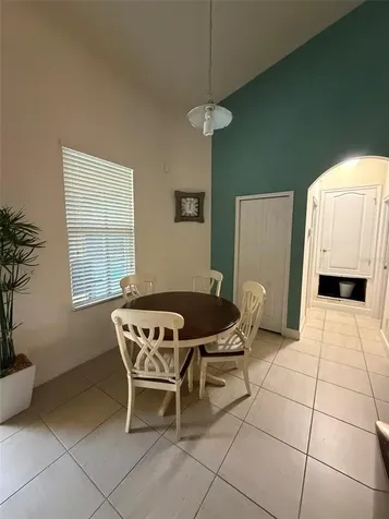 4052 Oaktree Drive Davenport FL 33837
