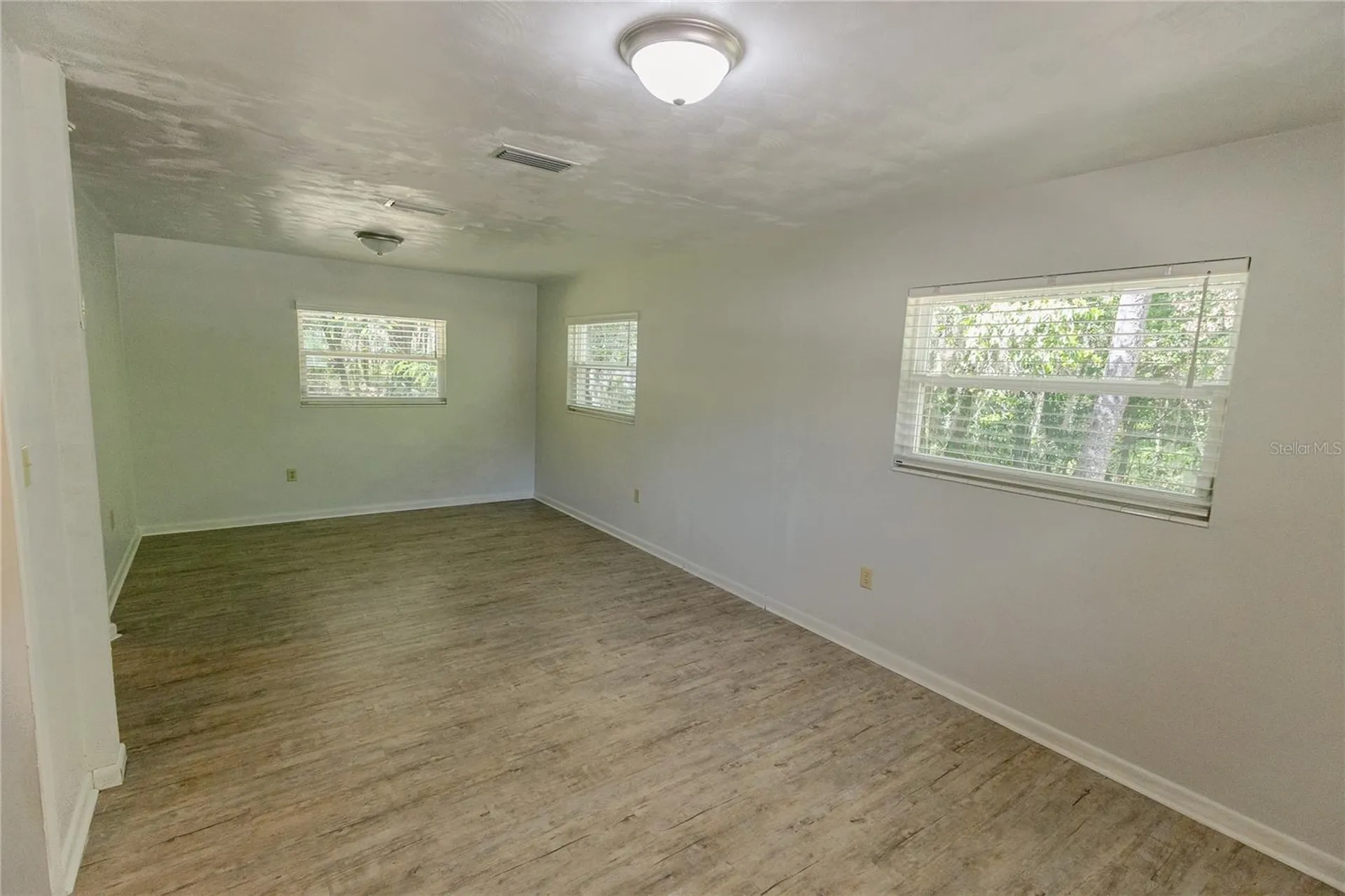 24270 SW Shorewood Drive N Dunnellon FL 34431