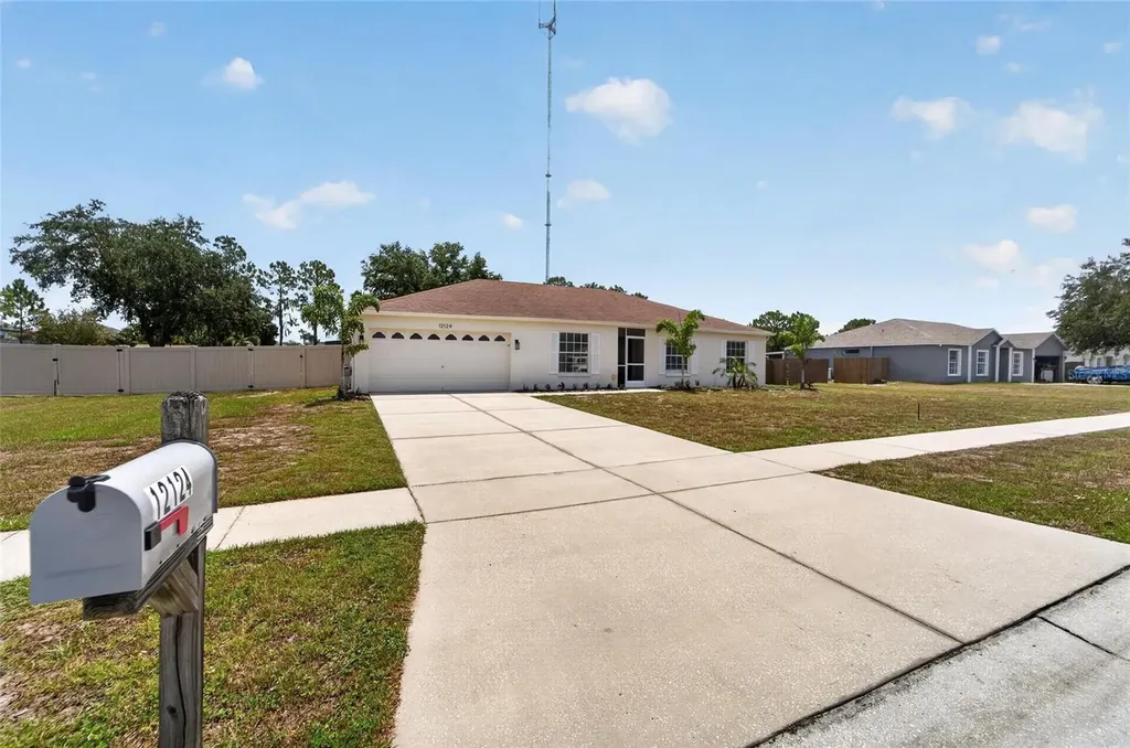 12124 Colonial Estates Lane Riverview FL 33579