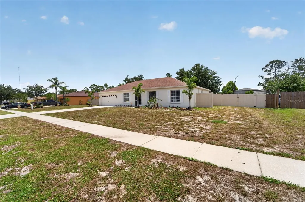 12124 Colonial Estates Lane Riverview FL 33579