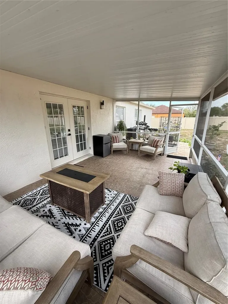 12124 Colonial Estates Lane Riverview FL 33579