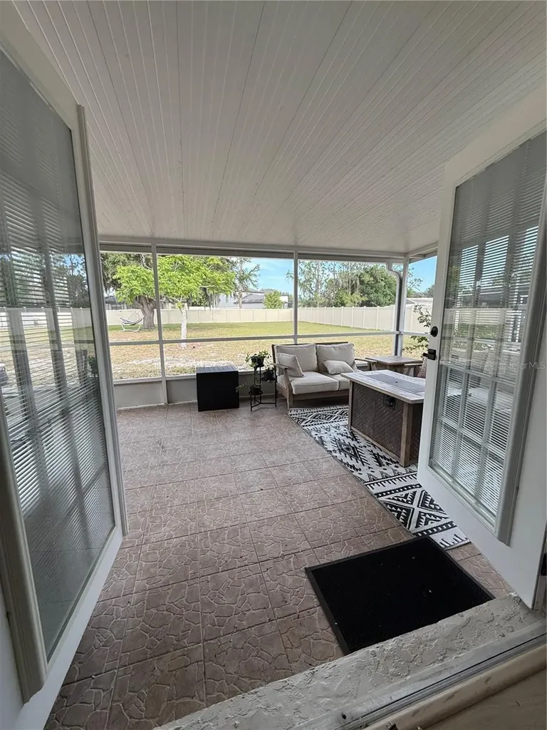 12124 Colonial Estates Lane Riverview FL 33579