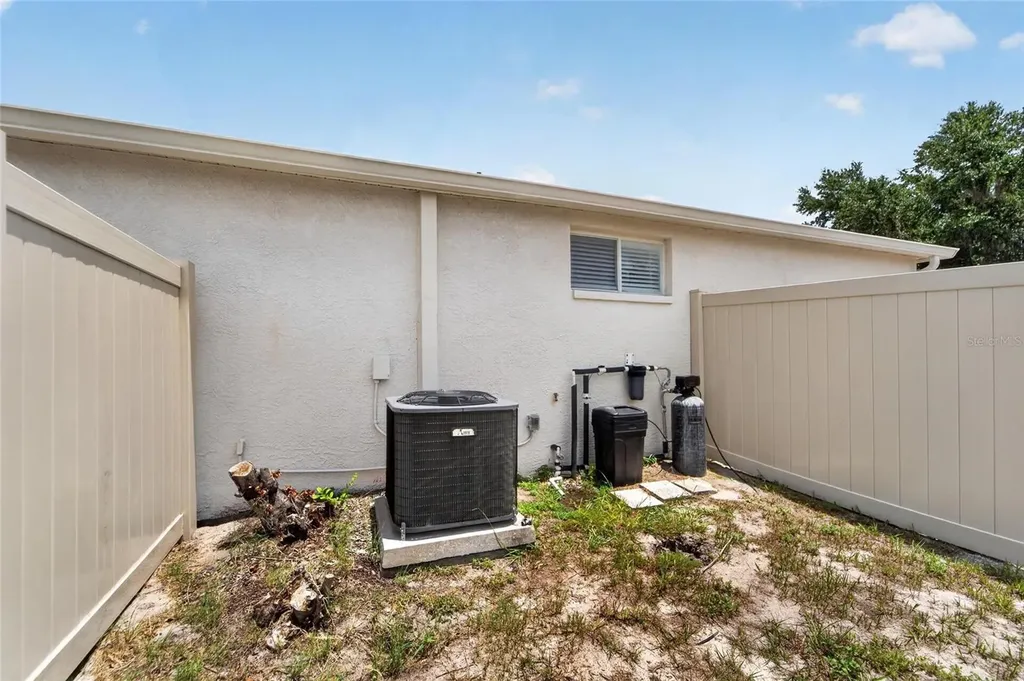 12124 Colonial Estates Lane Riverview FL 33579