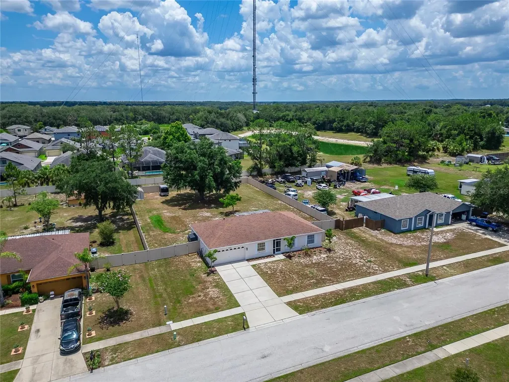 12124 Colonial Estates Lane Riverview FL 33579