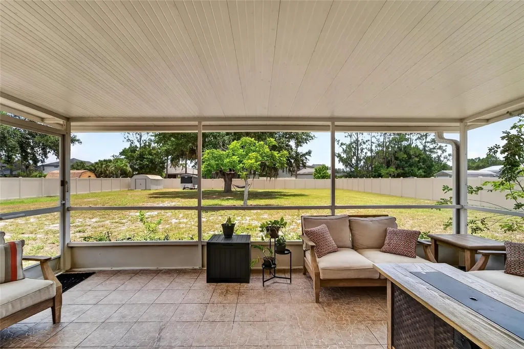 12124 Colonial Estates Lane Riverview FL 33579