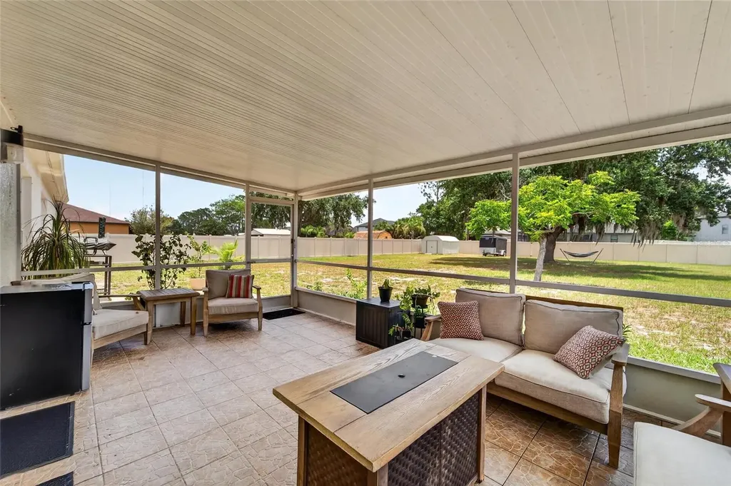 12124 Colonial Estates Lane Riverview FL 33579