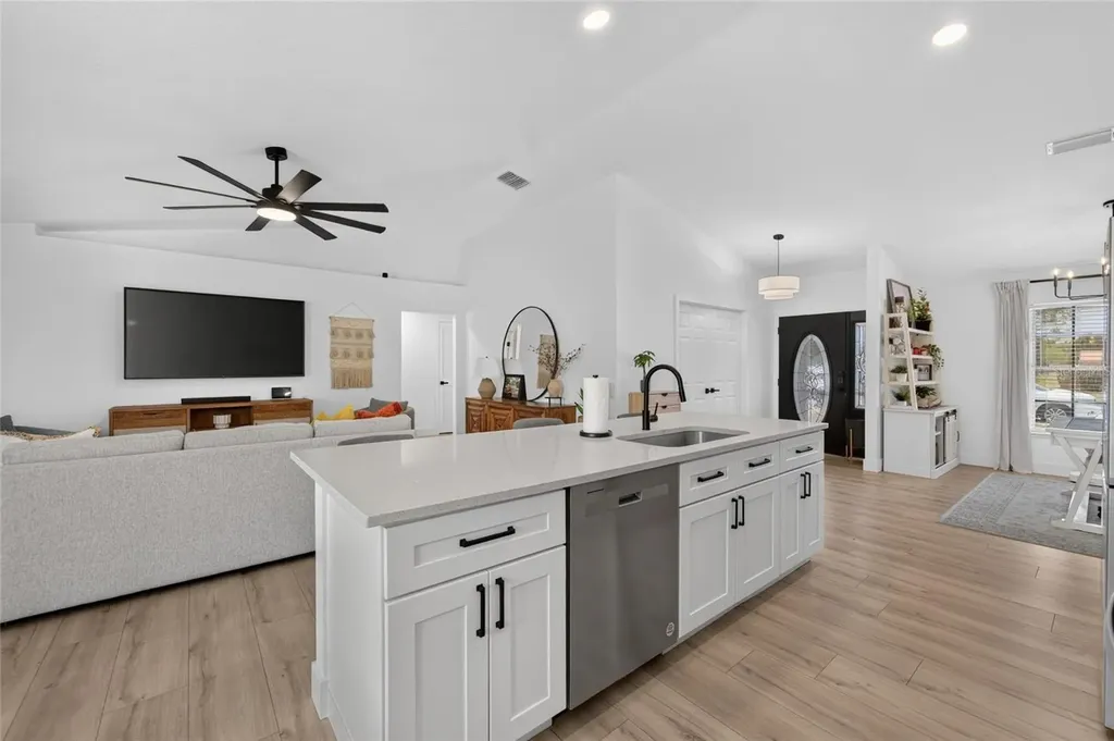 12124 Colonial Estates Lane Riverview FL 33579