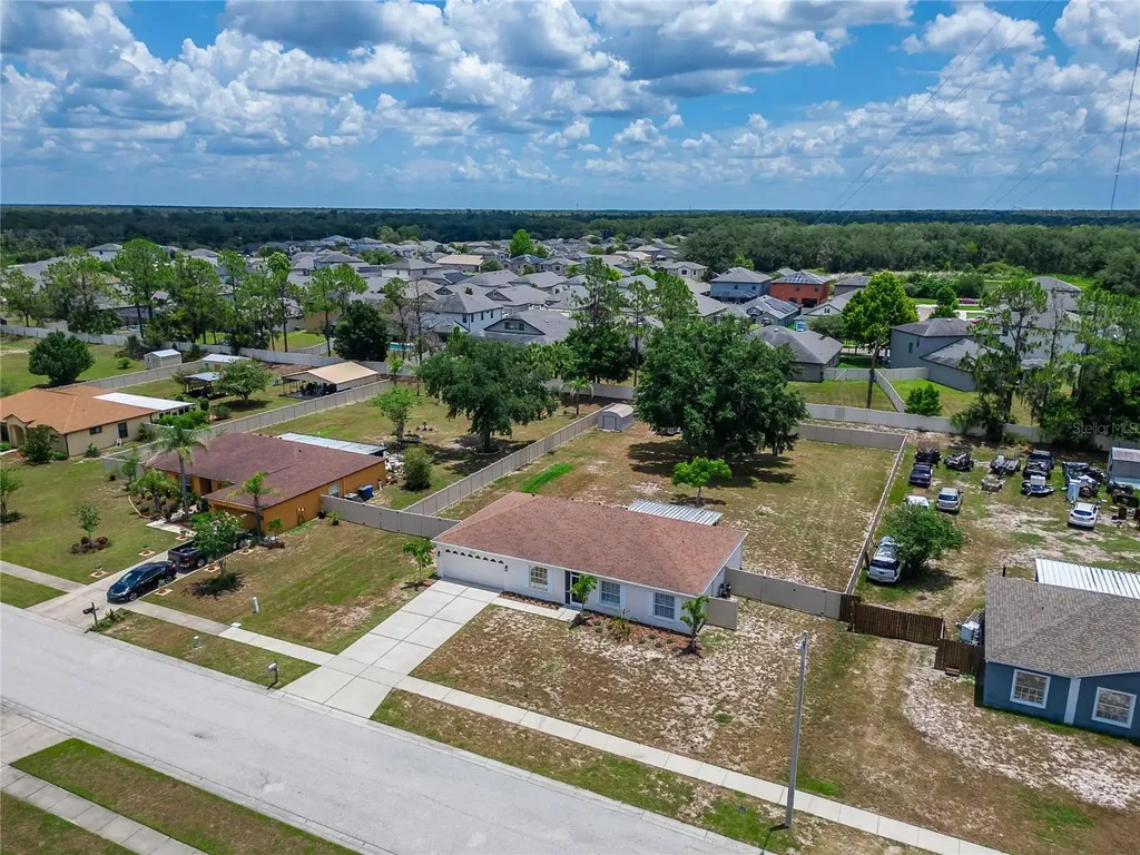 12124 Colonial Estates Lane Riverview FL 33579