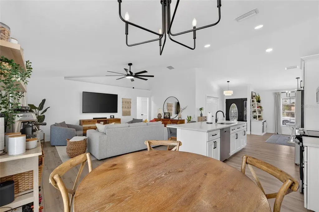 12124 Colonial Estates Lane Riverview FL 33579