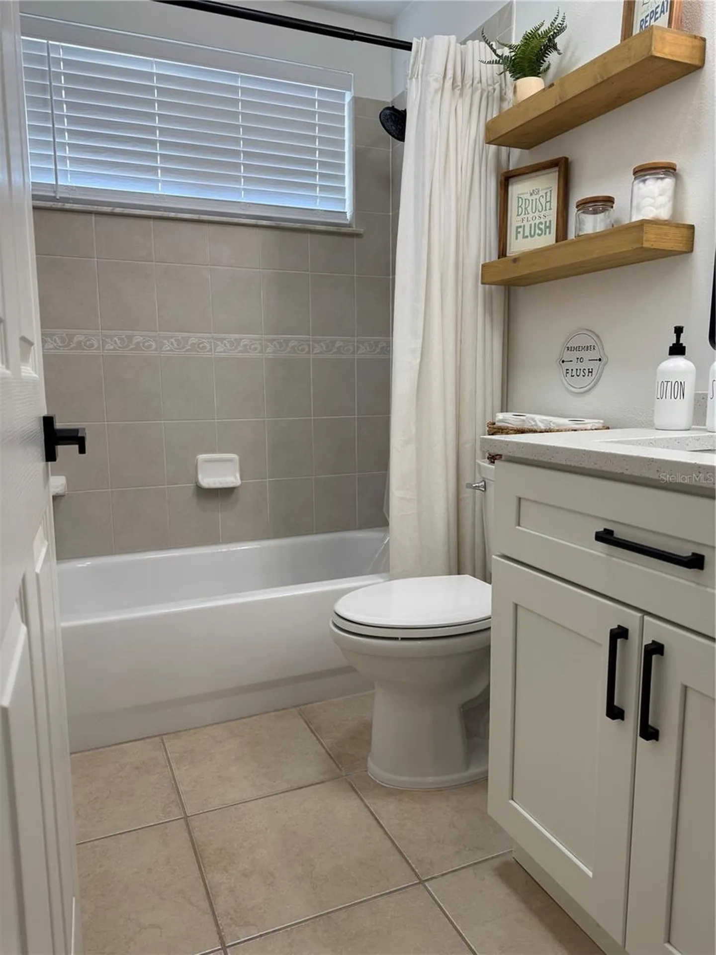 12124 Colonial Estates Lane Riverview FL 33579