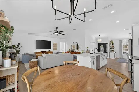 12124 Colonial Estates Lane Riverview FL 33579