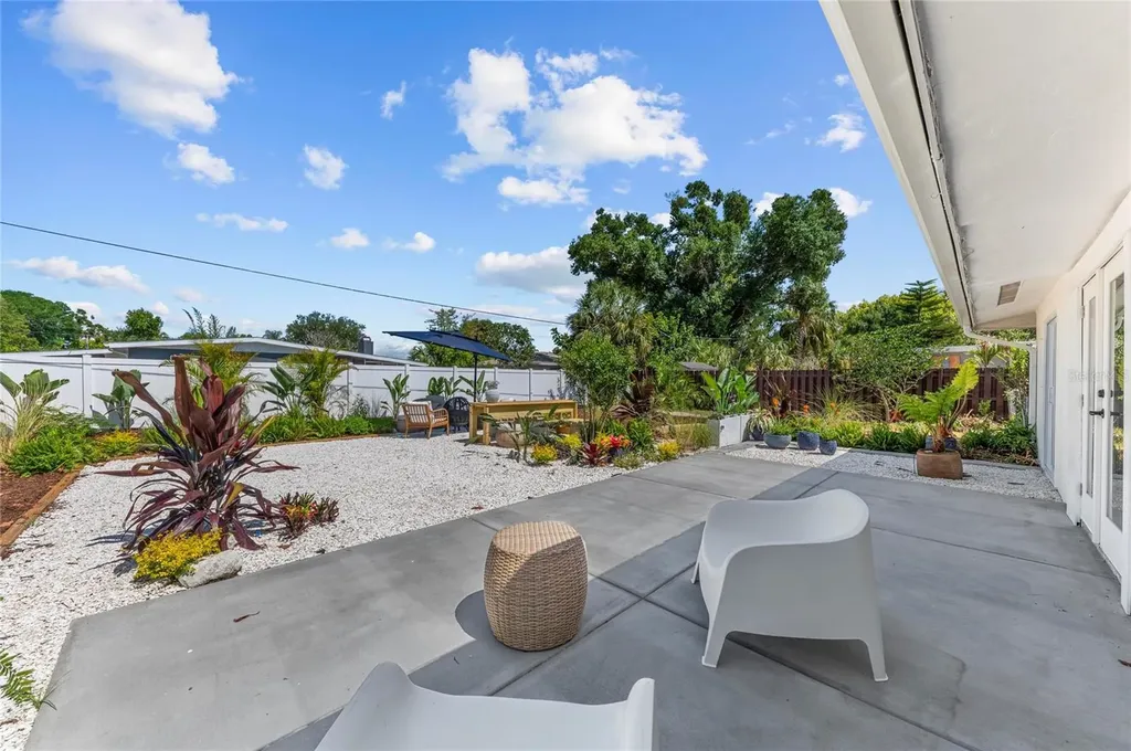 2513 Croton Avenue Sarasota FL 34239