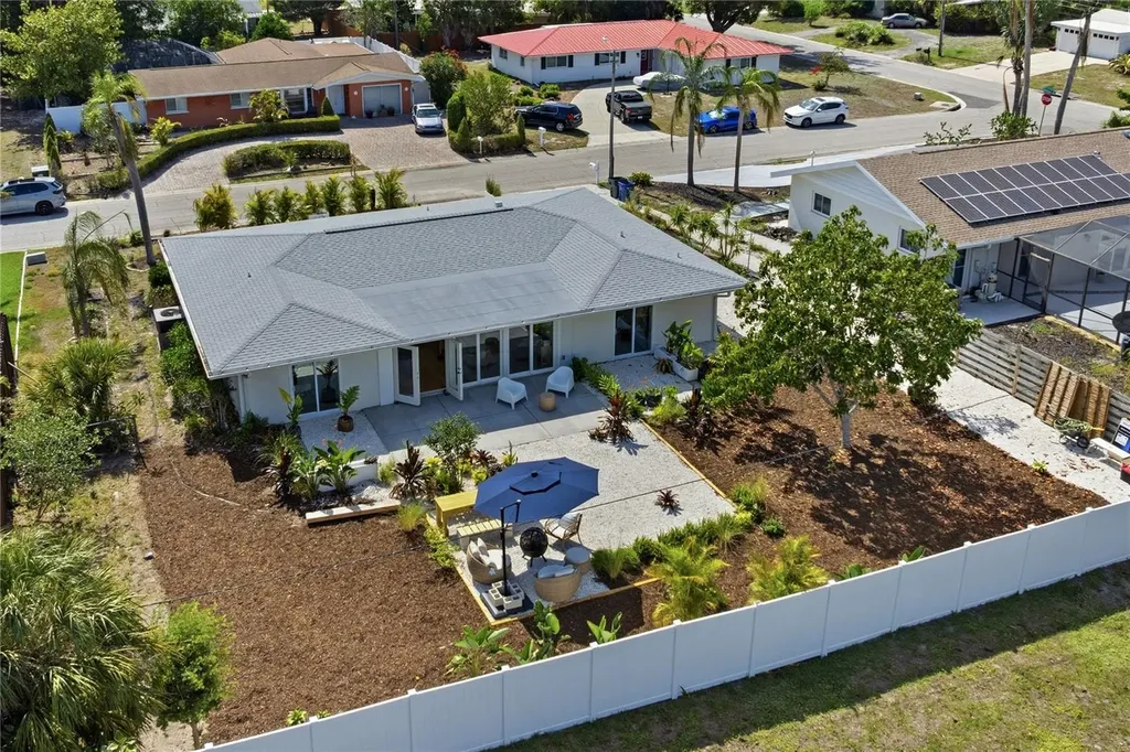 2513 Croton Avenue Sarasota FL 34239