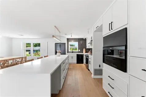 2513 Croton Avenue Sarasota FL 34239