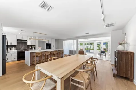 2513 Croton Avenue Sarasota FL 34239