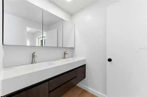 2513 Croton Avenue Sarasota FL 34239