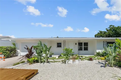 2513 Croton Avenue Sarasota FL 34239