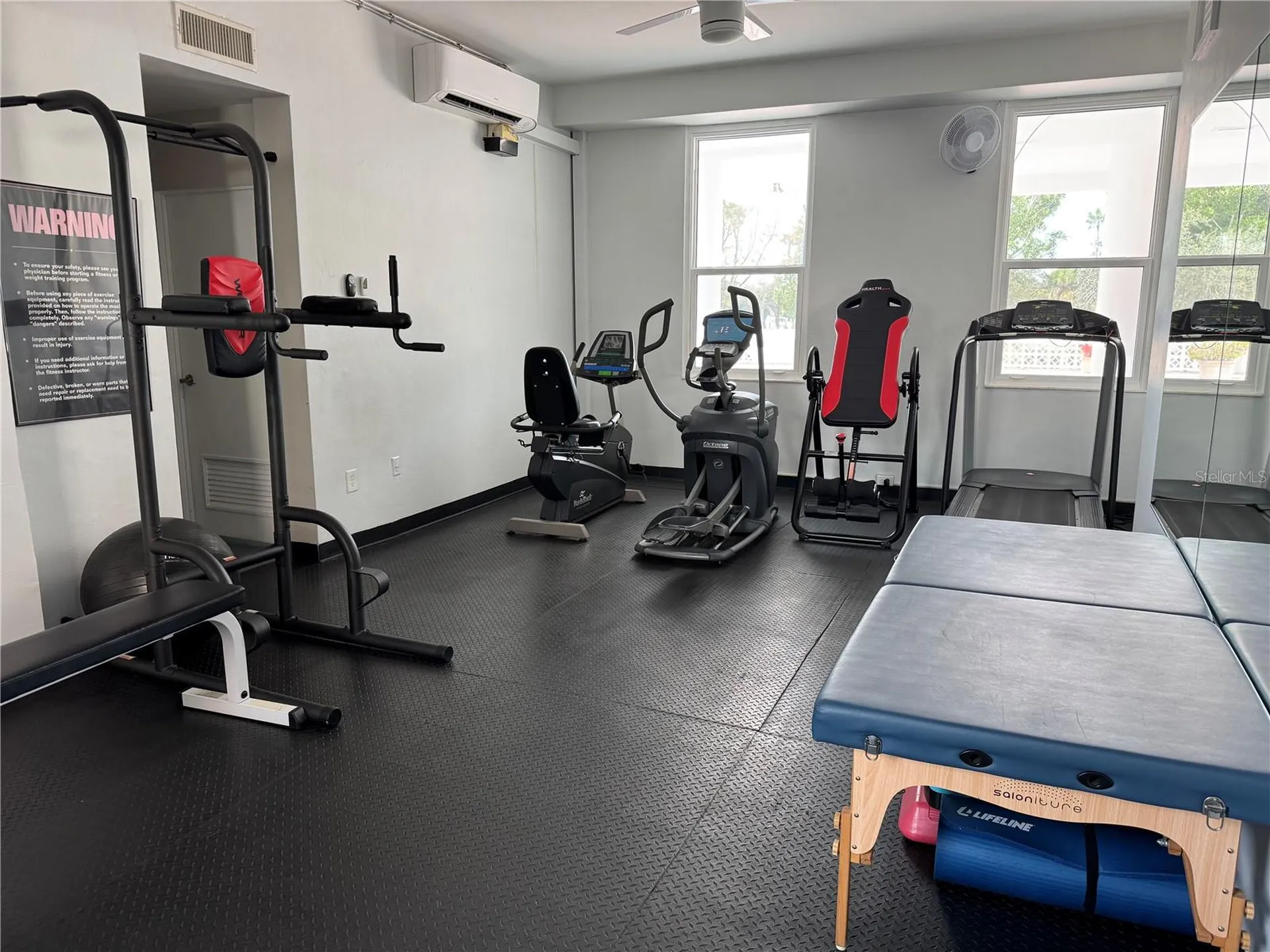 33 S Gulfstream Avenue Sarasota FL 34236